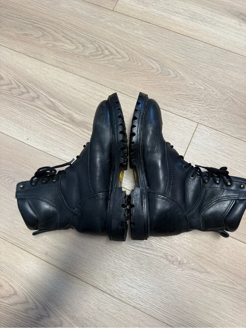 Red Wing vtg red